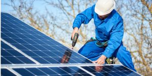 Installation Maintenance Panneaux Solaires Photovoltaïques à Arnayon